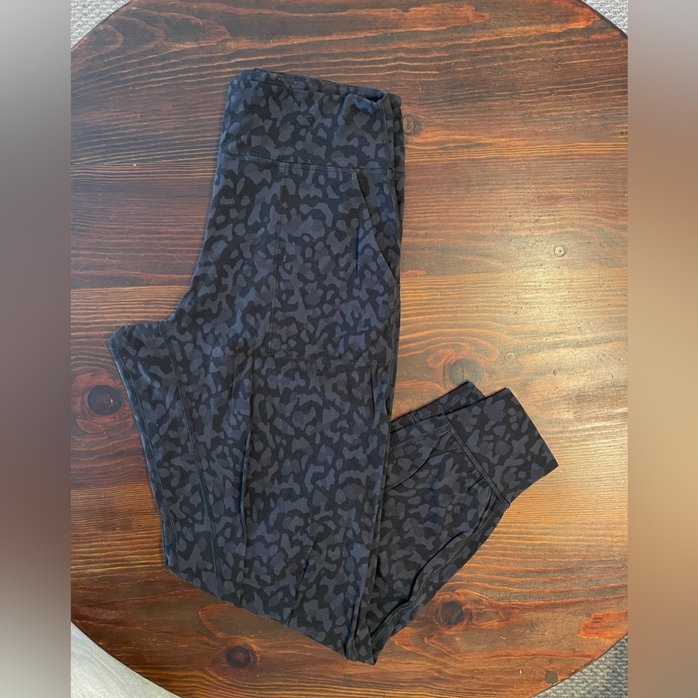 Lululemon Align Joggers 28”
